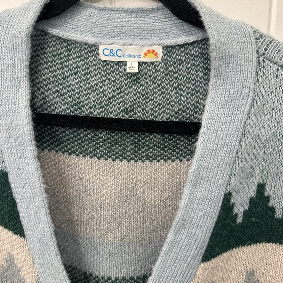 C&C California Katie Jacquard Mountain Aztec V-Neck Cardigan Sweater L - Picture 3 of 4